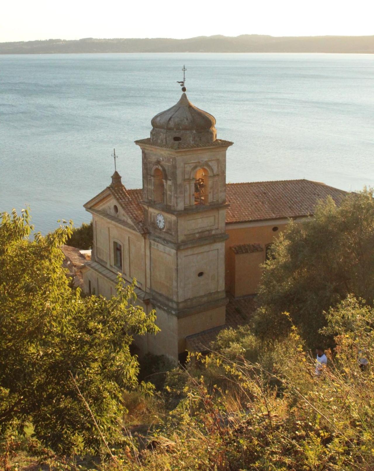 Dolce Lago Trevignano Romano Esterno foto